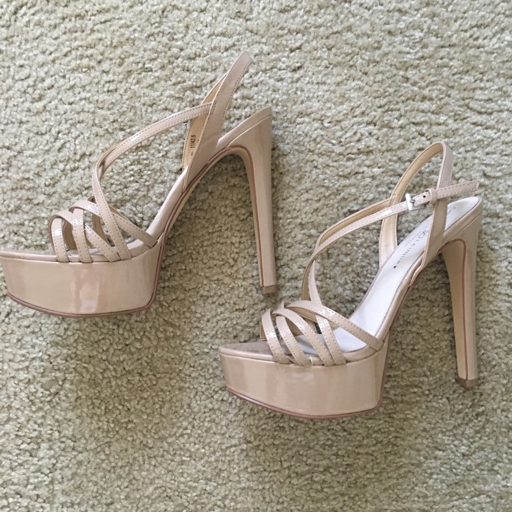 Chinese Laundry Teaser 2 Platform Sandal